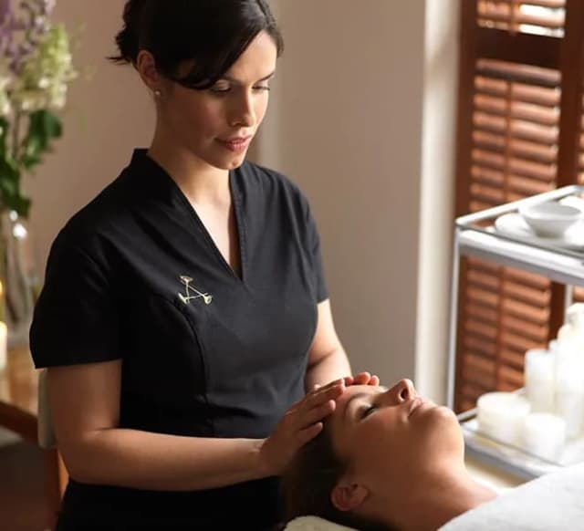 Najlepsze usługi spa w Avon: relaks, masaże i zabiegi kosmetyczne Najlepsze usługi spa w Avon: relaks, masaże i zabiegi kosmetyczne